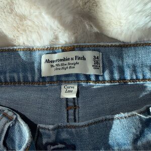Abercrombie & Fitch Women's Light Blue Straight Leg Jeans